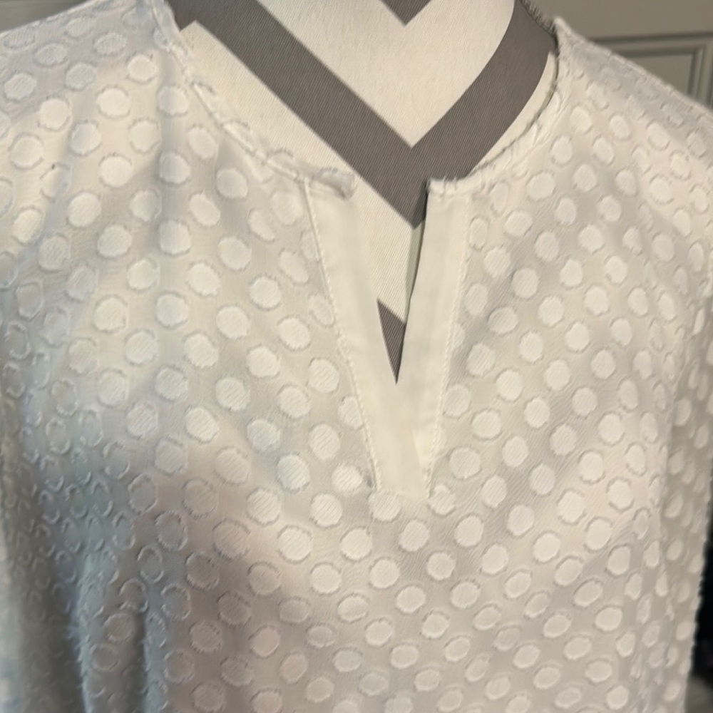 41 Hawthorn White Textured Women's Top Size Medium - Picture 2 of 14